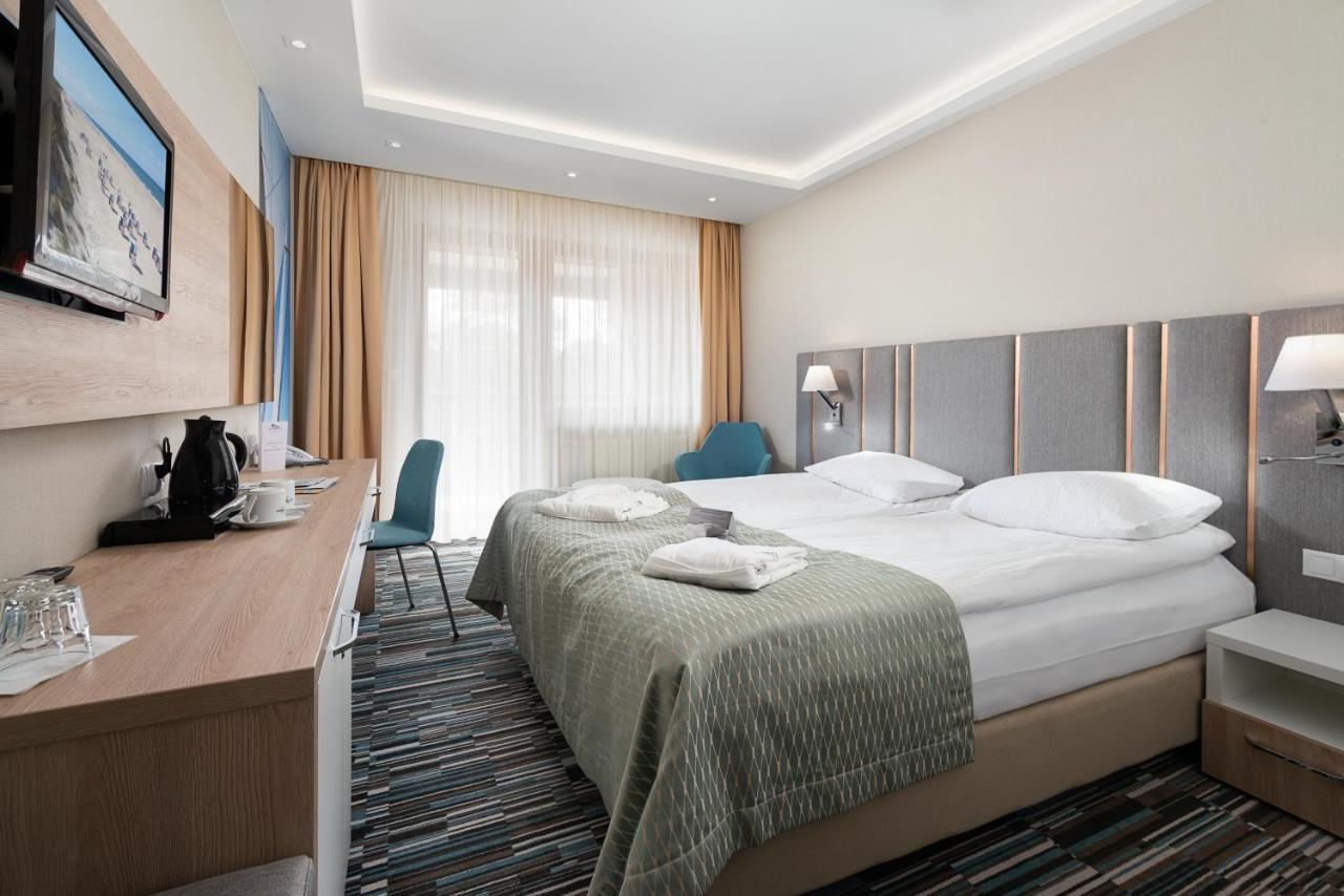 Hotel Dom Zdrojowy Resort & Spa - Destigo Hotels Jastarnia Dış mekan fotoğraf