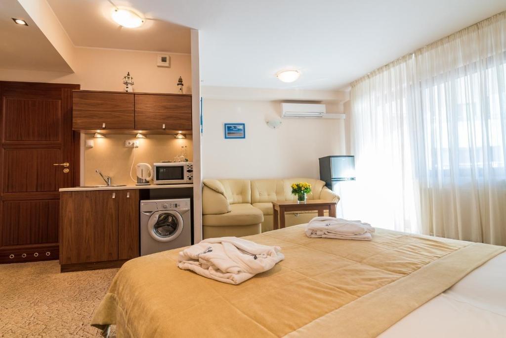 Hotel Dom Zdrojowy Resort & Spa - Destigo Hotels Jastarnia Dış mekan fotoğraf